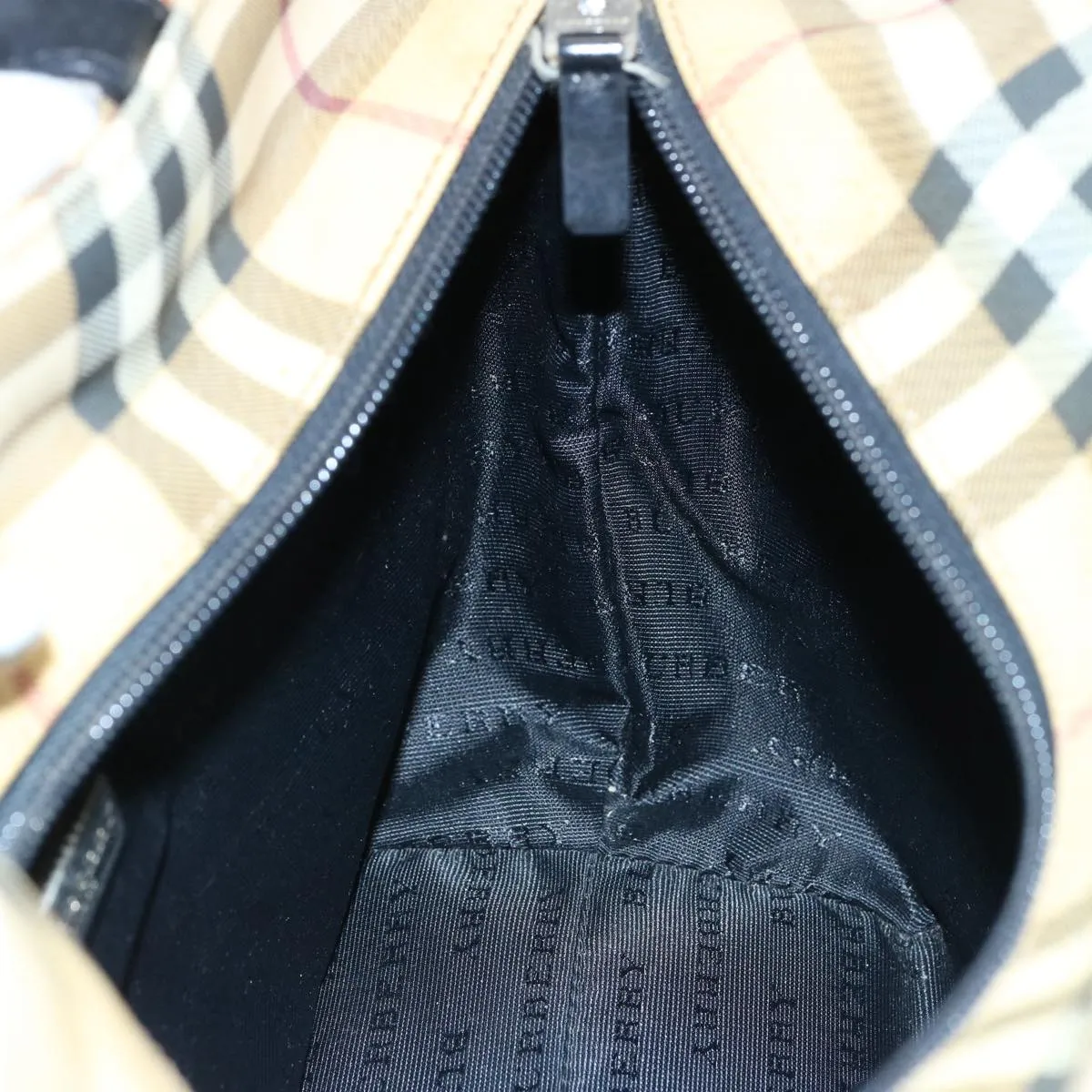 BURBERRY Handbag