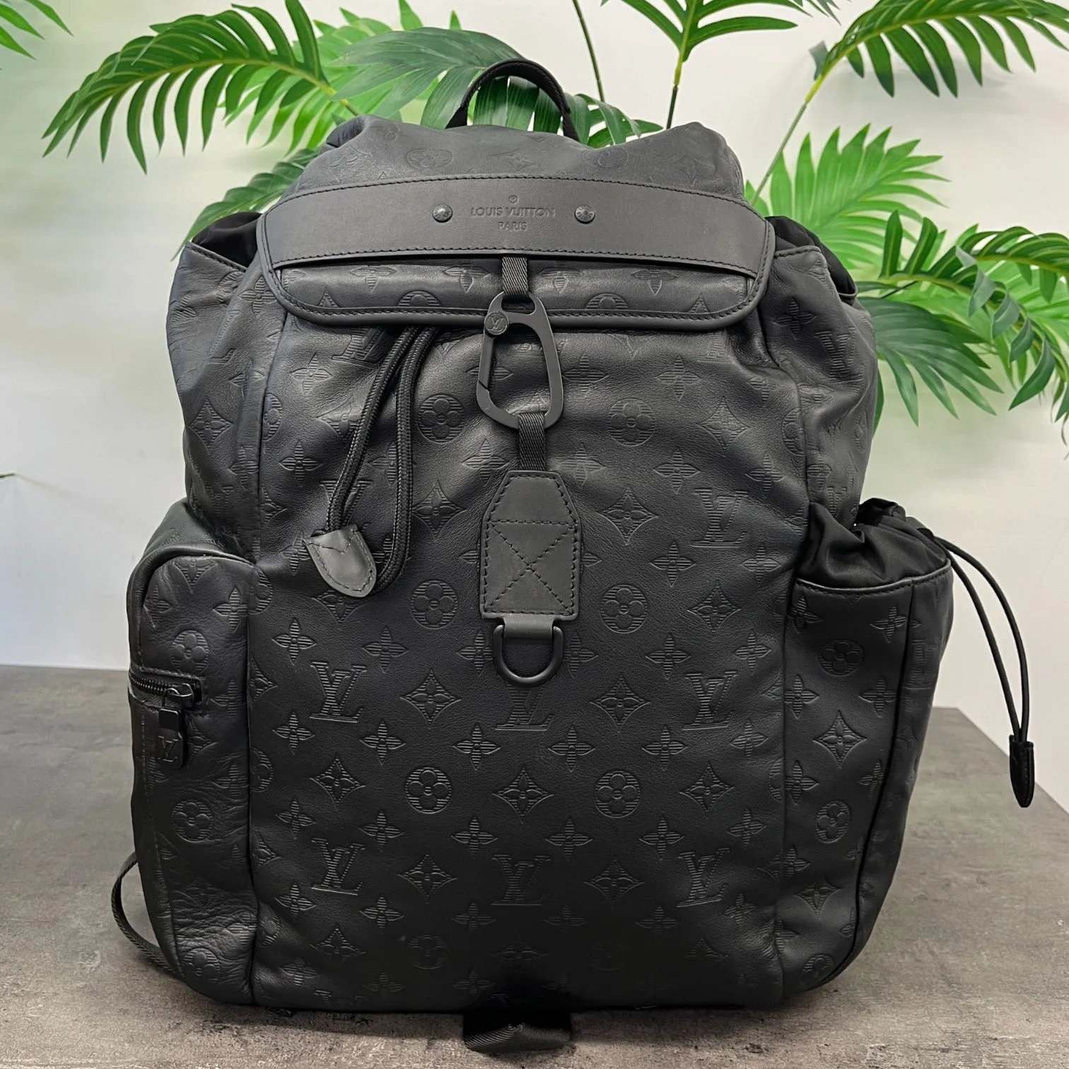 Men's Monogram Shadow Discovery Backpack Black